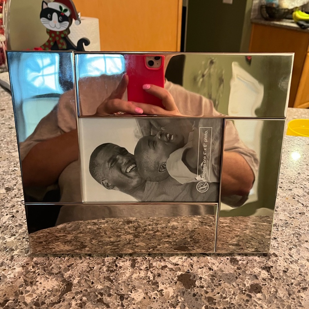 Picture Frame - Picture 2 of 6